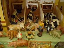 Antiker, originaler Bauernhof, Tiere und Figuren, Elastolin, Antique TOY FARM dated about 1890